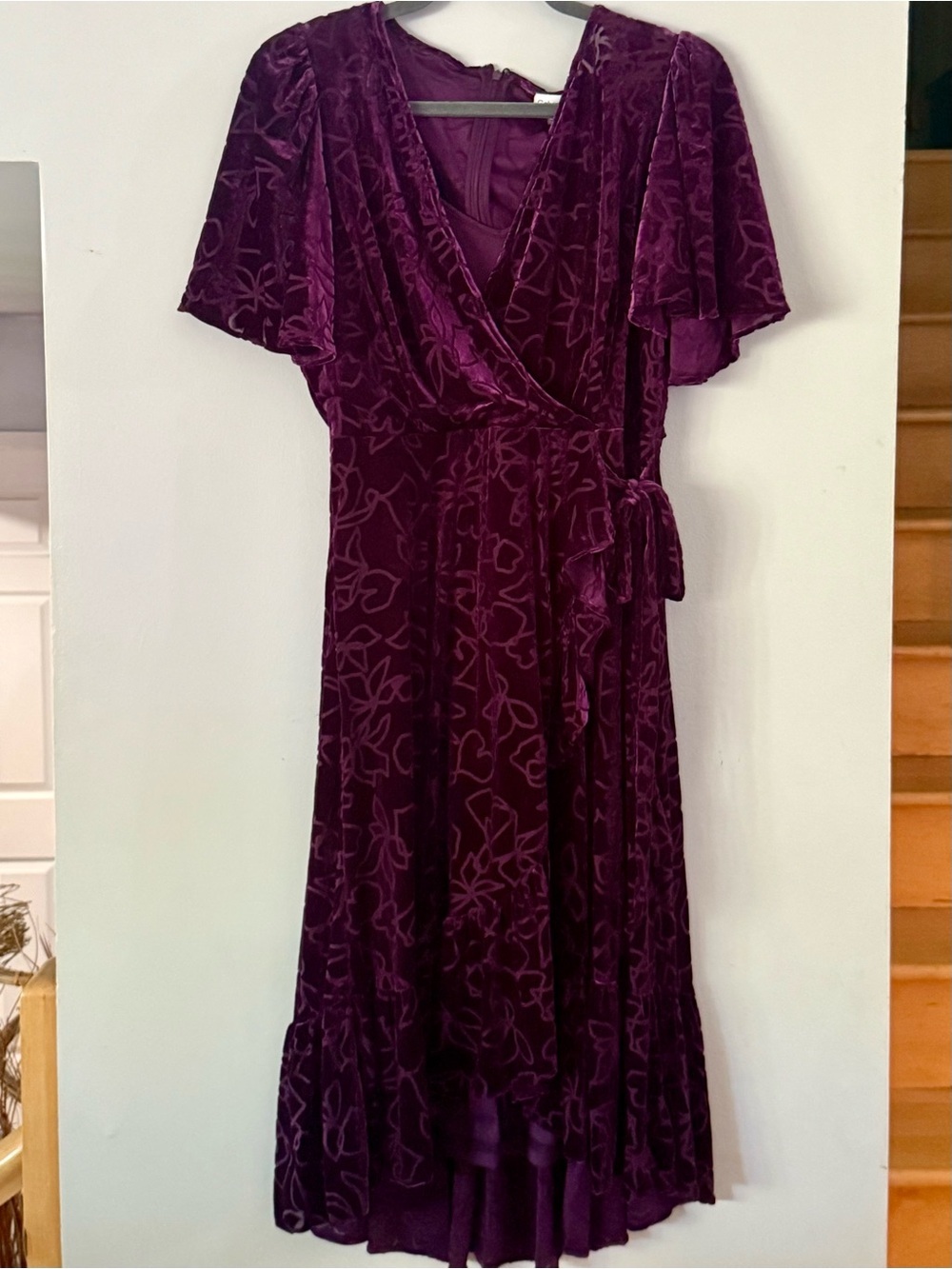 Calvin Klein Plum Burnout Velvet Faux Wrap Dress Flutter Sleeve Ruffle